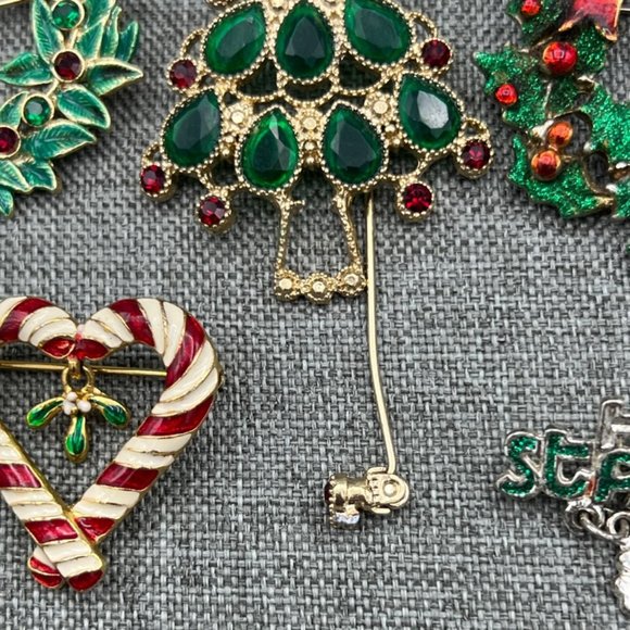 6 Festive Enamel & Rhinestone Christmas Tree Wreath Brooch Pin - Picture 4 of 15